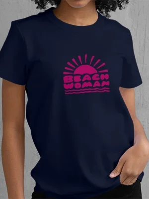 T-shirt femme flocké fuchsia Beach Woman avec un soleil